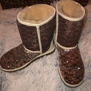 Multicolor UGGS (Short)